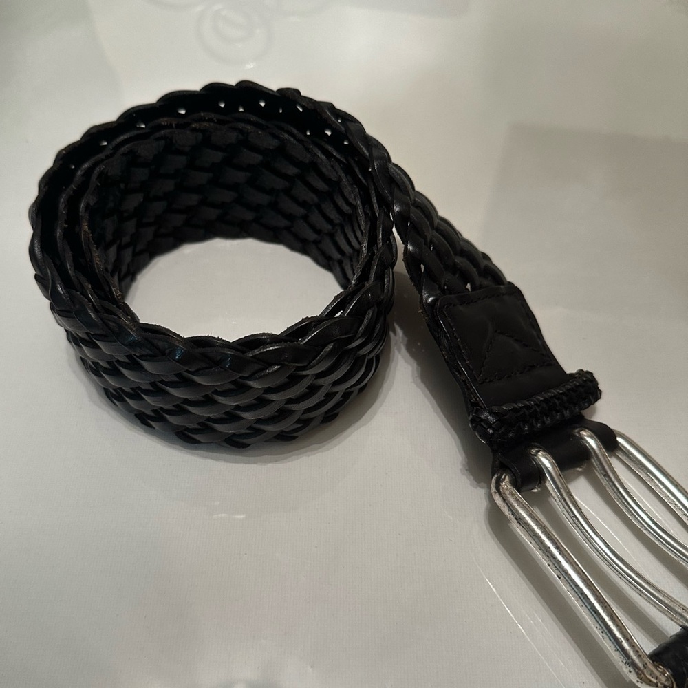 Michael Kors Men's Black Woven Genuine Leather Black Belt Size Medium.